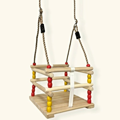 Holzgitterschaukel